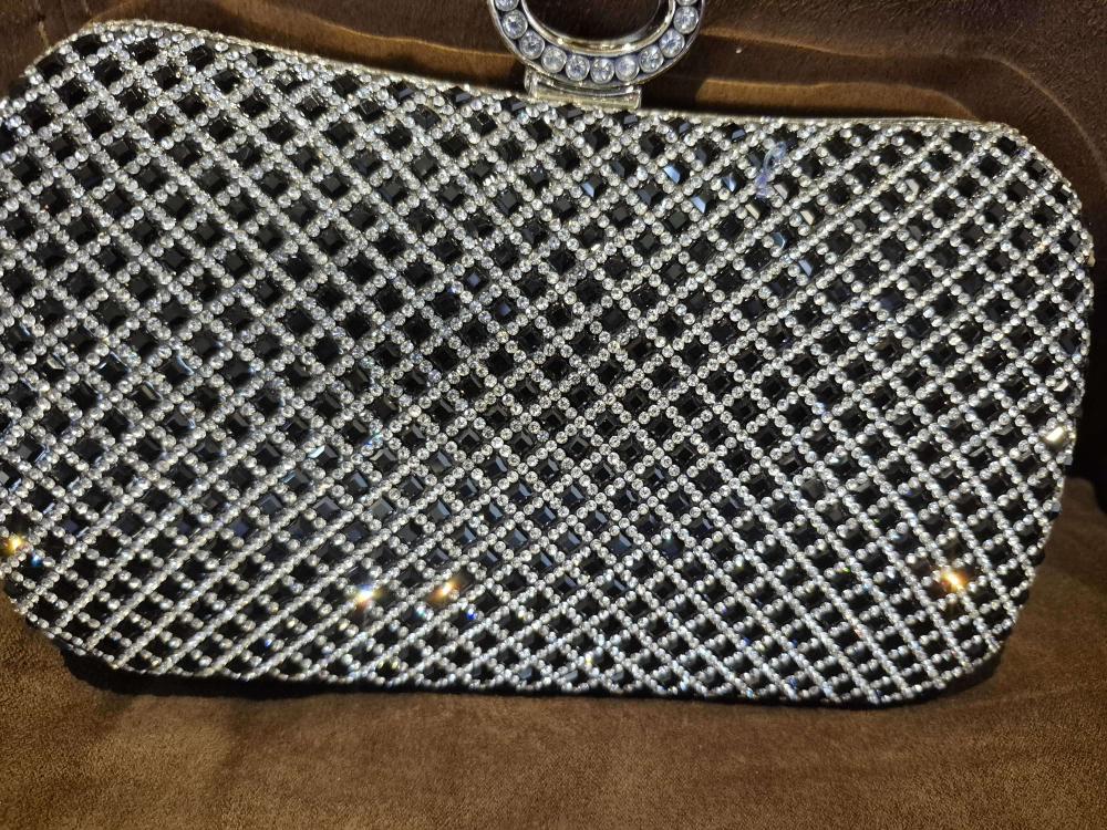 Chic Charms Clutches - Image 2