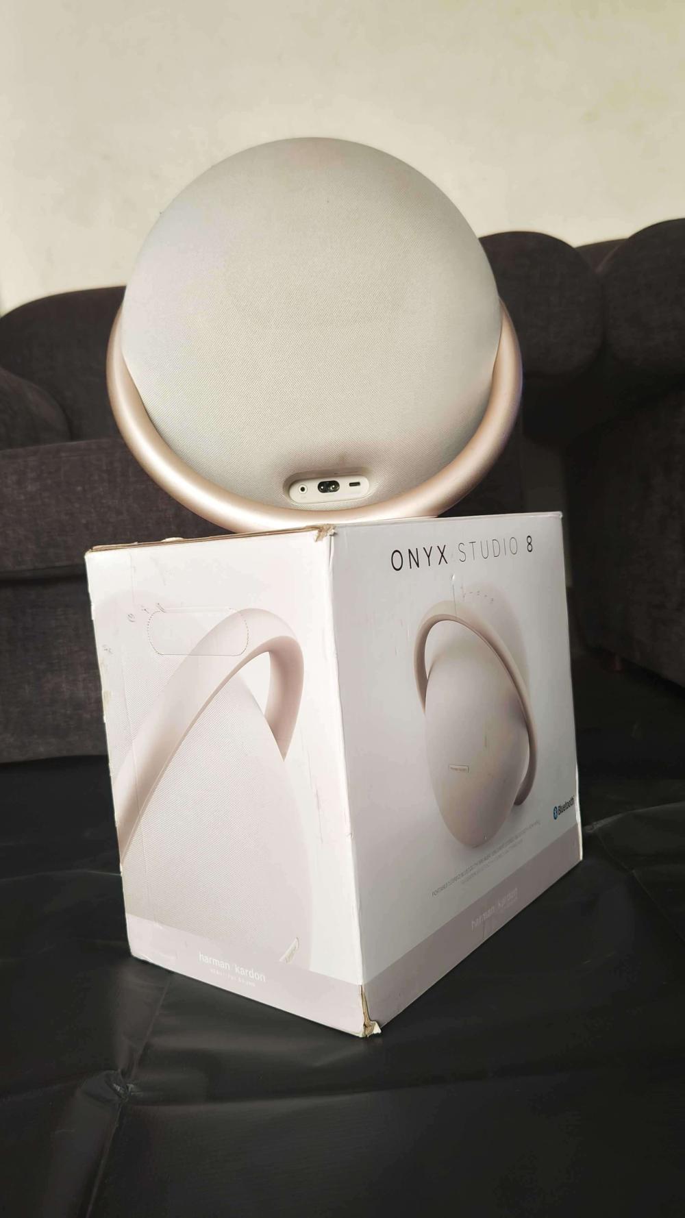 Harman Kardon Onyx Studio 8 - Gold/Champagne - Image 3