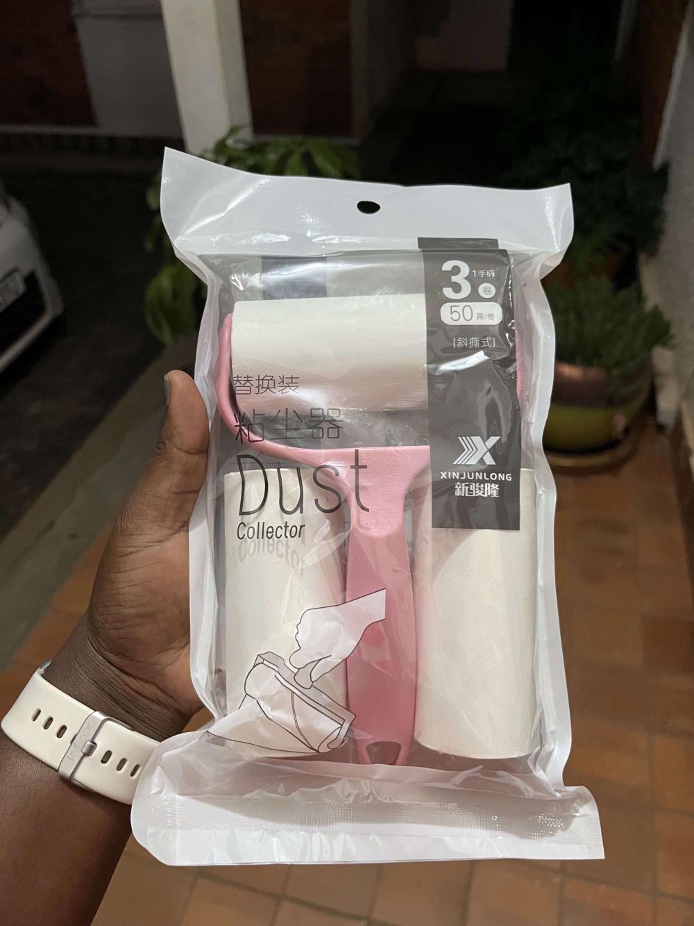Lint Roller (Pet Hair Remover) with 2 Extra Refills - 50 Sheets - Image 5