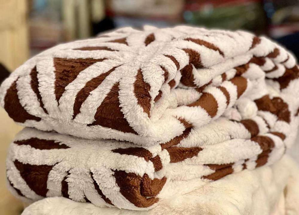 Soft Fleece Tufted Blankets - 5by6 and 6by6 - Image 3