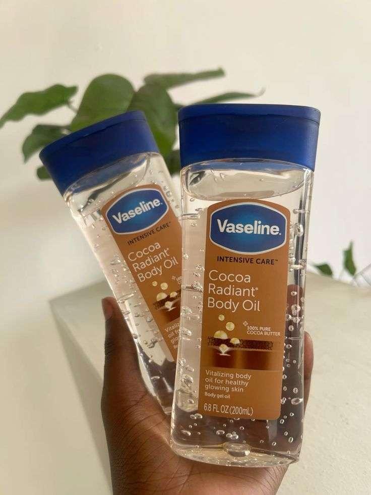 Vaseline Cocoa Radian Body Oil - Image 1