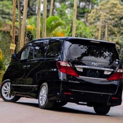 Toyota Alphard 2010
