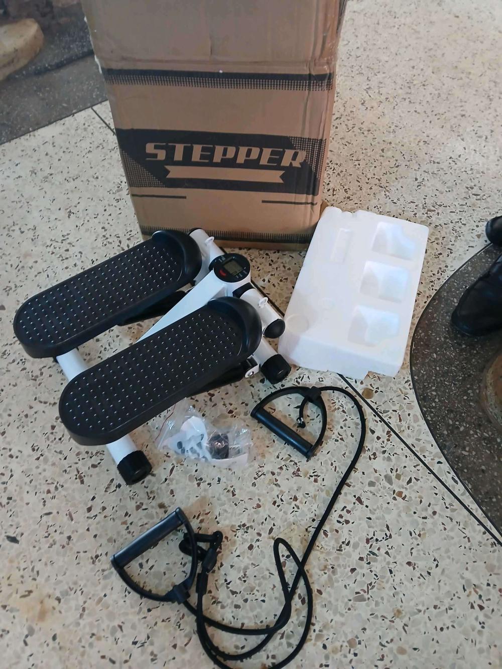 Aerobic Mini Step Platform With Resistance Bands - Image 1